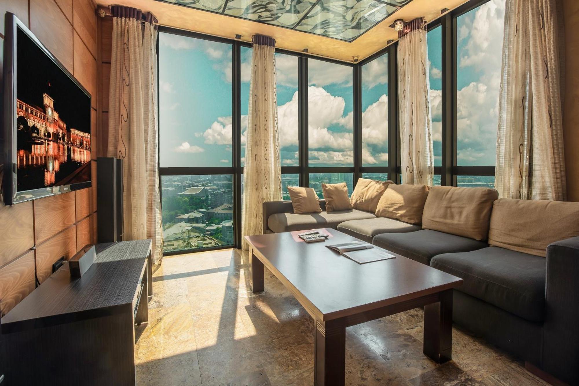 Stay Inn-Ararat View Apt Near Vernissage Γιερεβάν Εξωτερικό φωτογραφία